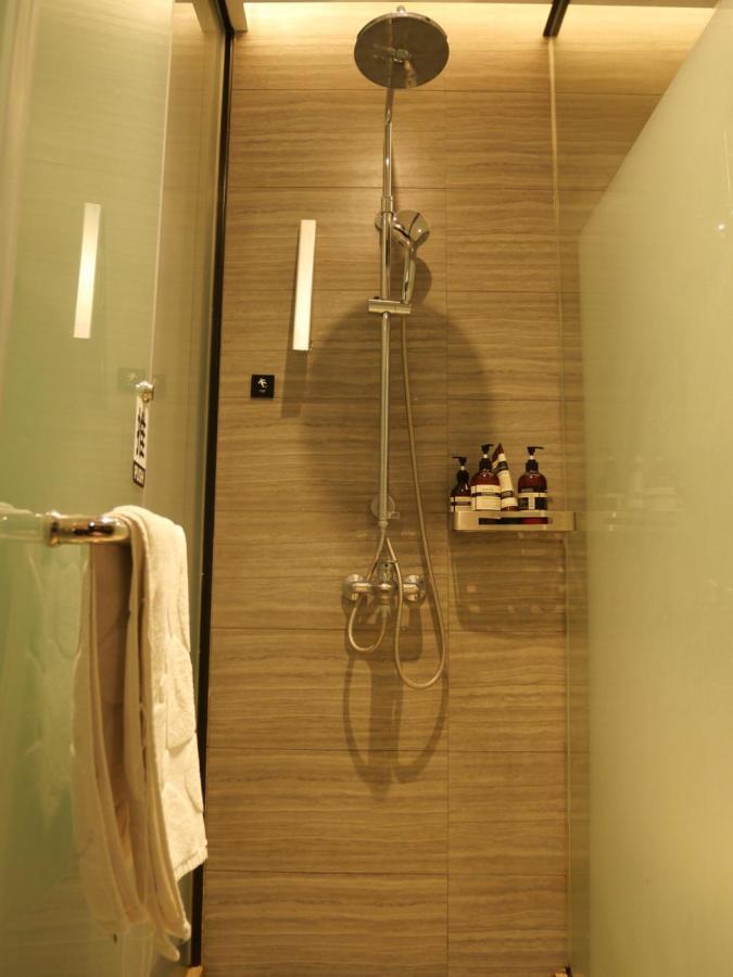 林人酒店 Jingan Exteriör bild